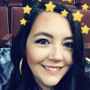 Meet your Posher, Lindsey